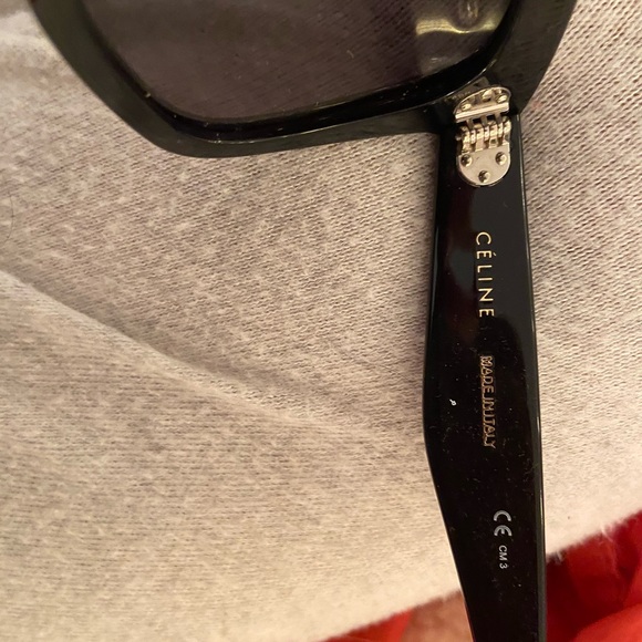 Sunglasses - Picture 3 of 5